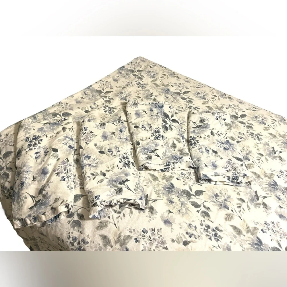 LAURA ASHLEY HOME CHLOE BLUE FLORAL, RUFFLED DUVET 4 KING SHAMS BED SKIRT